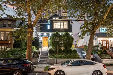 10 77th St, North Bergen, NJ 07047