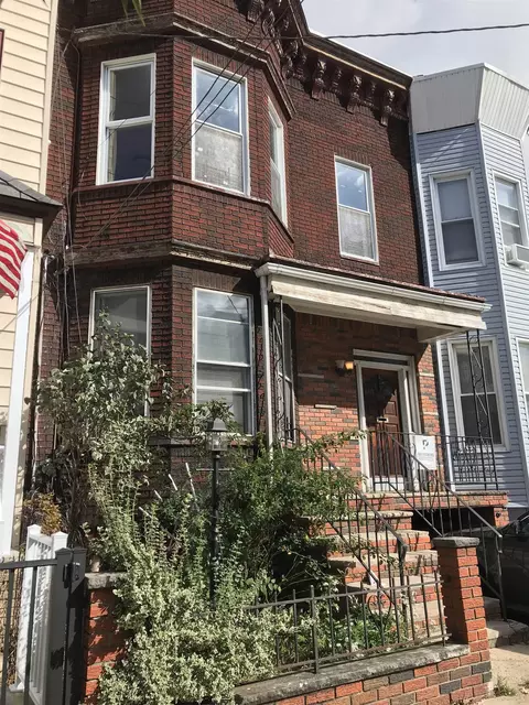208 Bowers St, Jersey City, NJ 07307