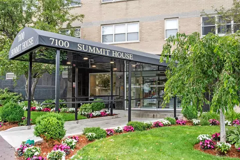 7100 Blvd E #12D, Guttenberg, NJ 07093
