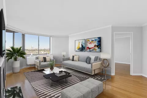1209 Harmon Cove Tower #1209, Secaucus, NJ 07094