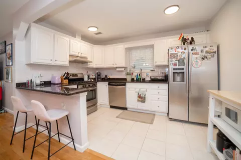 147 South St, Jersey City, NJ 07307