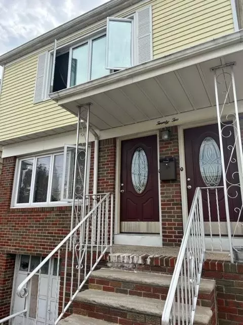 22 E 18th St, Bayonne, NJ 07002
