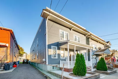 92 Windsor St, Kearny, NJ 07032