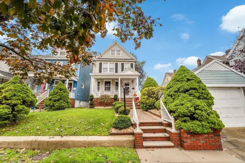 135 Humphrey Ave, Bayonne, NJ 07002