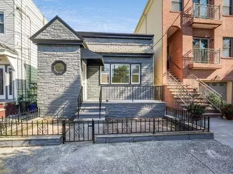 390 Virginia Ave, Jersey City, NJ 07304