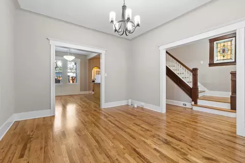 62 Hudson Pl, Weehawken, NJ 07086