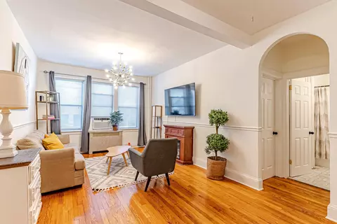 150 37th St #A4, Union City, NJ 07087