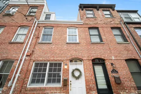 6 Willow Ter, Hoboken, NJ 07030