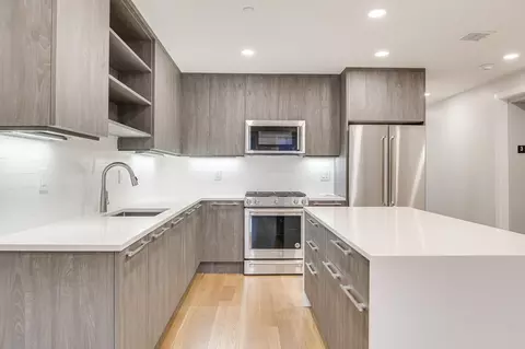 217 Willow Ave #3, Hoboken, NJ 07030