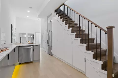34 Grace St #4, Jersey City, NJ 07307