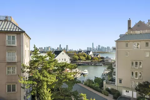 100 Shearwater Ct E #45, Jersey City, NJ 07305