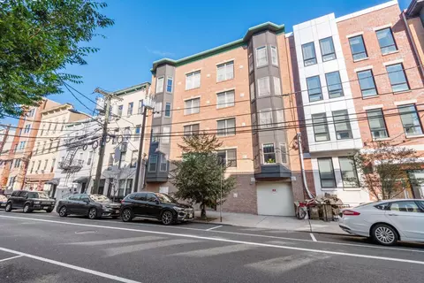 505 Monroe St #3A, Hoboken, NJ 07030