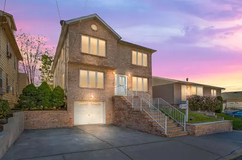 13 Bayliss St, North Arlington, NJ 07031