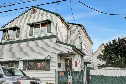 1463 52nd St, North Bergen, NJ 07047