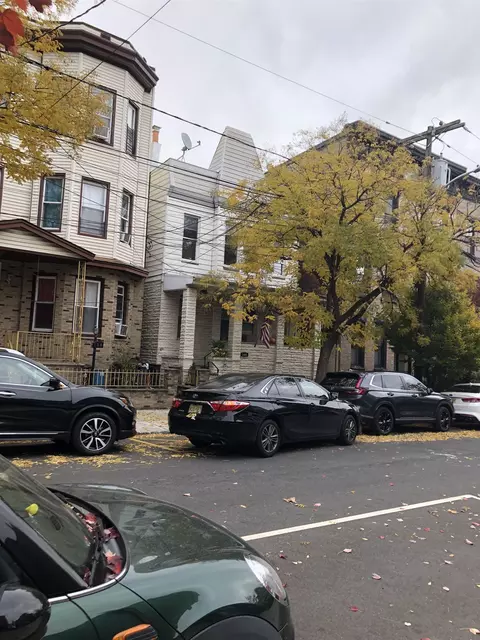 108 Maple St, Weehawken, NJ 07086