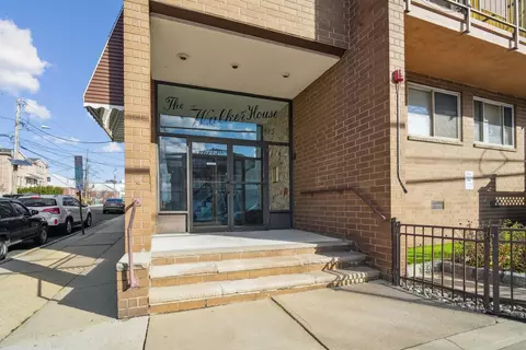 423 Walker St #B2, Fairview, NJ 07022