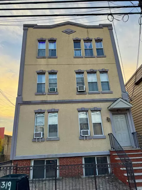 305 Cator Ave #3F, Jersey City, NJ 07305