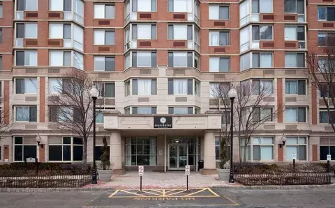 20 2nd St #302, Jersey City, NJ 07302