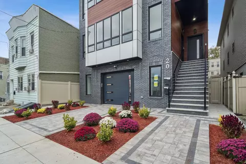 20 Corbin Ave #B, Jersey City, NJ 07306