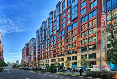 1000 Maxwell Ln #9F, Hoboken, NJ 07030