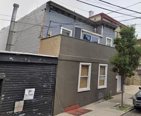 724 13th St, Union City, NJ 07087