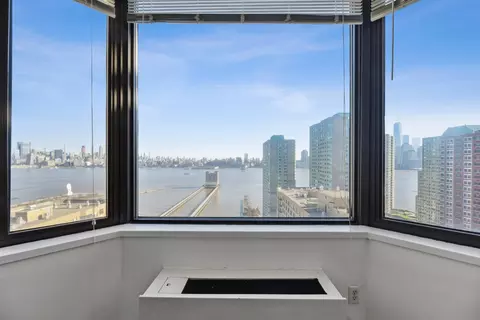 45 River Dr S #2715, Jersey City, NJ 07310