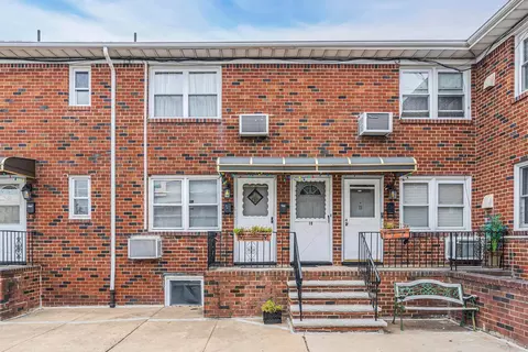 1400 70th St #17, North Bergen, NJ 07047