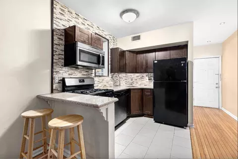2700 Kennedy Blvd #106, Jersey City, NJ 07306