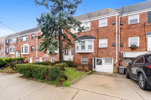 27 Crossgate Rd, Jersey City, NJ 07305