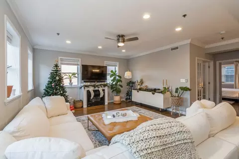 547 Bloomfield St #3, Hoboken, NJ 07030