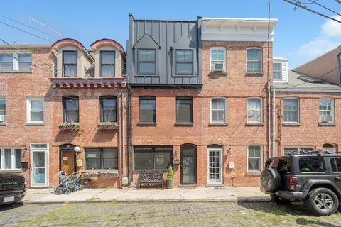 10 Willow Ter, Hoboken, NJ 07030