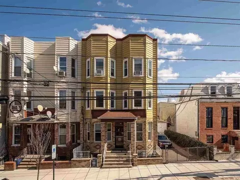 1810 Palisade Ave #1R, Union City, NJ 07087