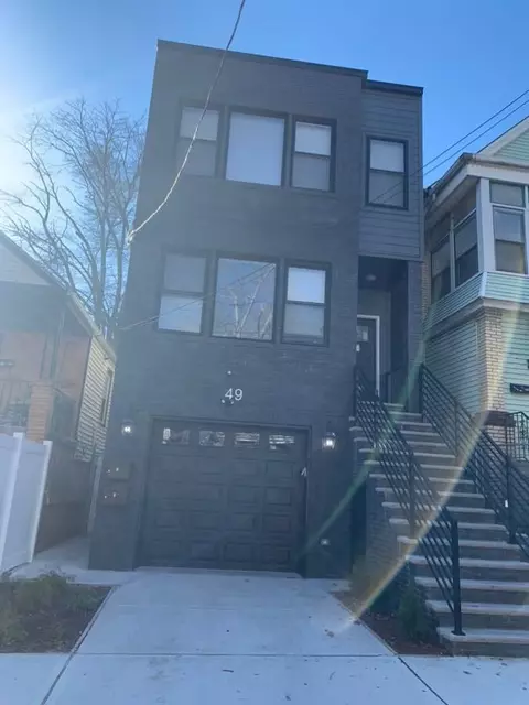 49 Wade St, Jersey City, NJ 07305