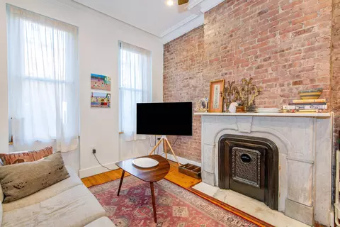 229 3rd St #101, Jersey City, NJ 07302