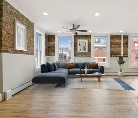 536 Bloomfield St #3, Hoboken, NJ 07030