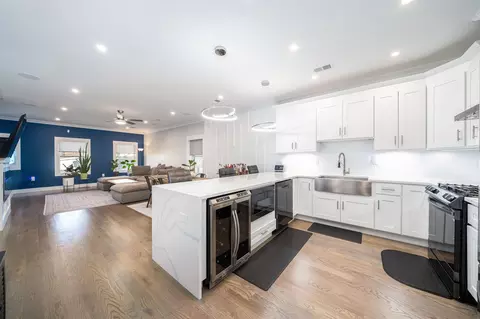 9 Stagg St #2, Jersey City, NJ 07306