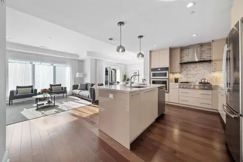 150 Henley Pl #411, Weehawken, NJ 07086