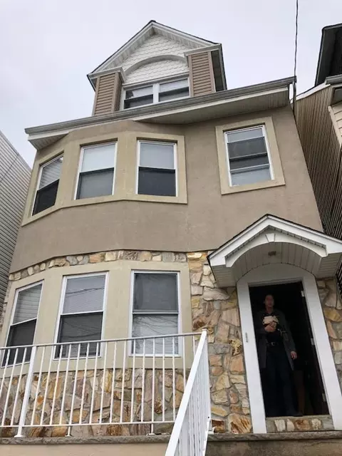 253 Clerk St, Jersey City, NJ 07304