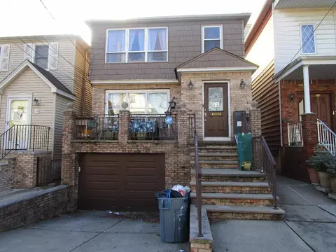 76 W 15th St, Bayonne, NJ 07002