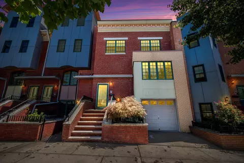 54 Avenue C, Bayonne, NJ 07002