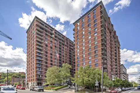 700 1st St #6W, Hoboken, NJ 07030