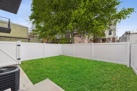 96 Van Horne St #1, Jersey City, NJ 07304