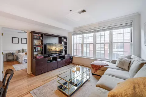 402 9th St #E4C, Hoboken, NJ 07030