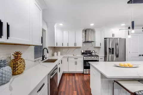 1305 Palisade Ave #401, Union City, NJ 07087