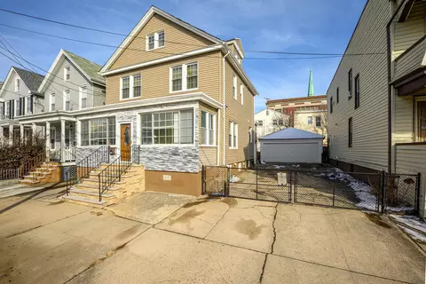 178-180 Pearsall Ave, Jersey City, NJ 07305