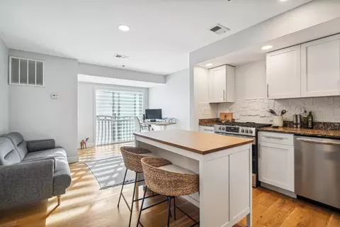 320 62nd St #303, West New York, NJ 07093