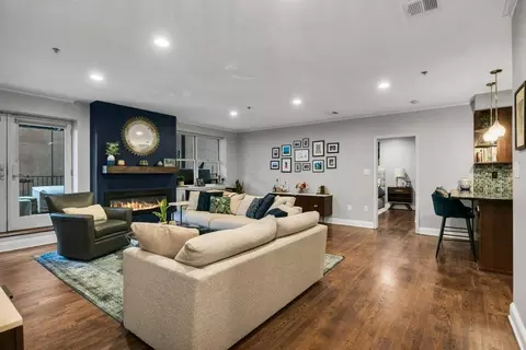 452 2nd St #2, Hoboken, NJ 07030