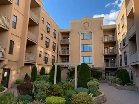 8915 Bergenwood Ave #46, North Bergen, NJ 07047