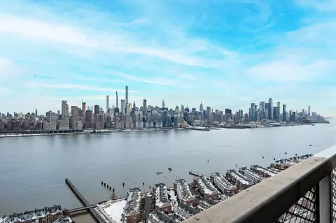 6600 Blvd E #22M, West New York, NJ 07093