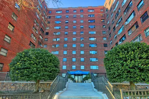 6515 Blvd E #6D, West New York, NJ 07093